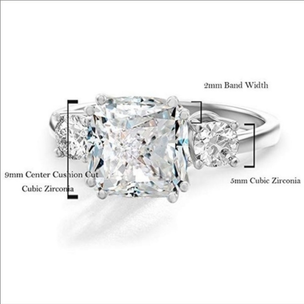 Sparkly Cushion Statement Ring size 6 NIB Megan M - Picture 3 of 9